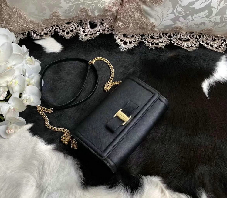 Wholesale salvatore ferragamo miss vara bow mini bag