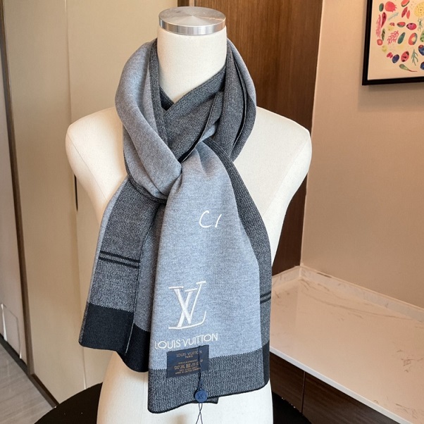 Wholesale Cheap LV Designer Scarves for Sale