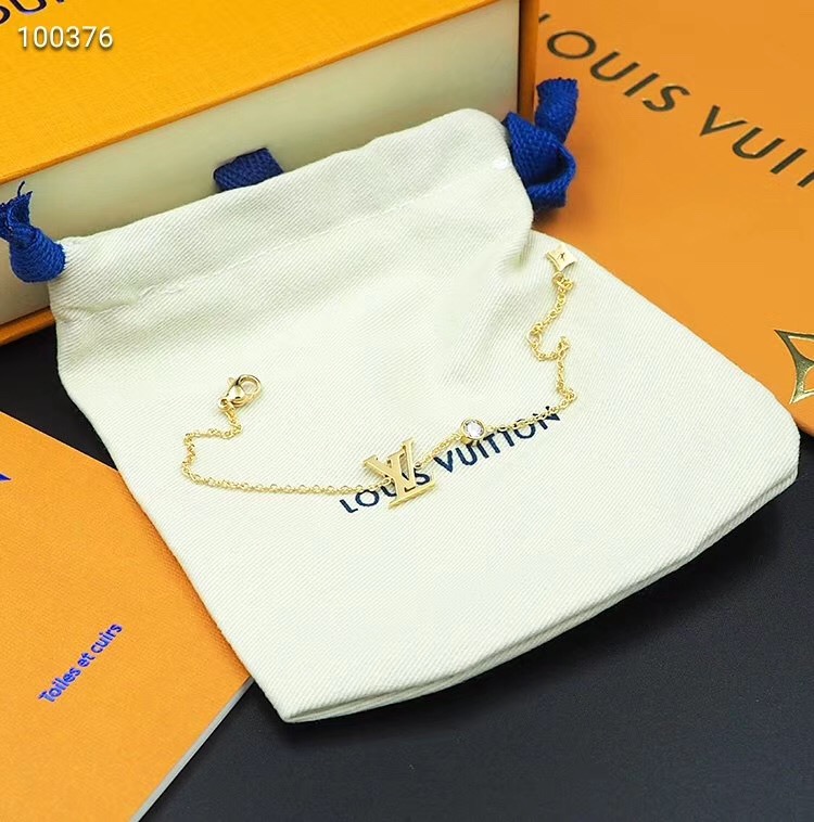 Wholesale Cheap Louis Vuitton Bracelets for Sale