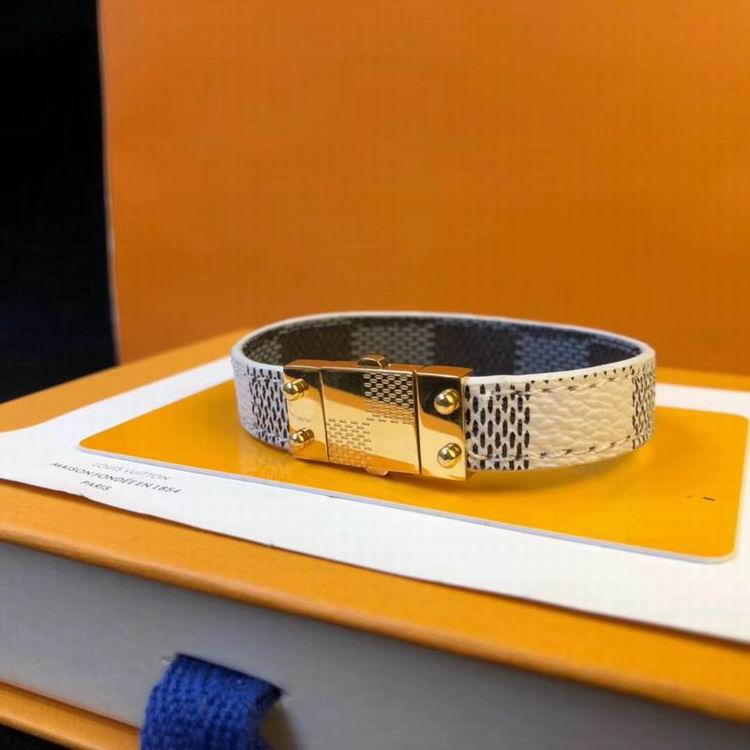 Wholesale Cheap Louis Vuitton Bracelets for Sale