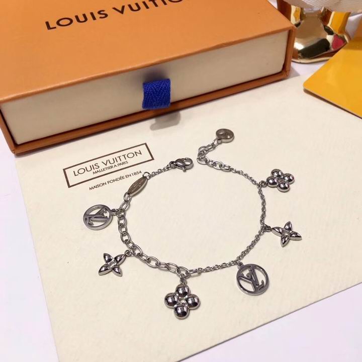 Wholesale Cheap Louis Vuitton Bracelets for Sale