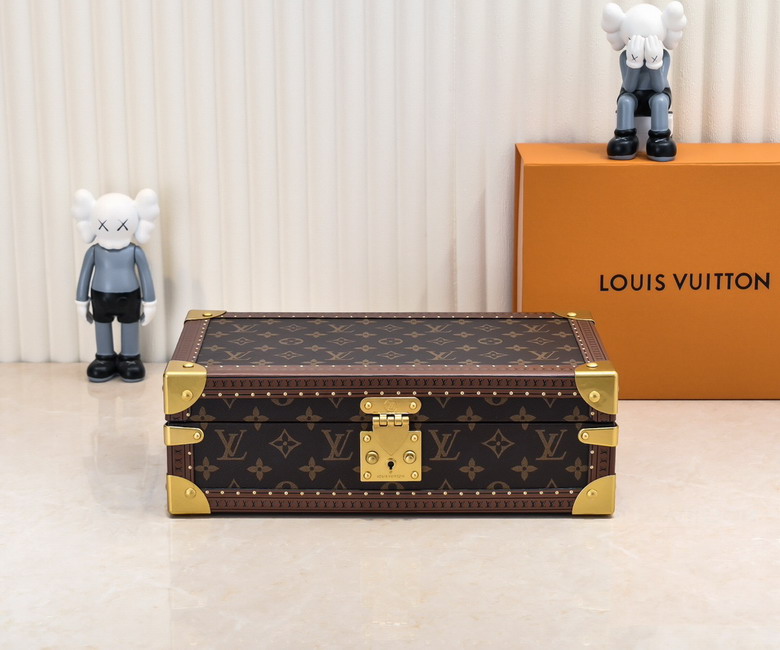 Wholesale Cheap Aaa Louis Vuitton 8 Watch Case Monogram Canvas for sale