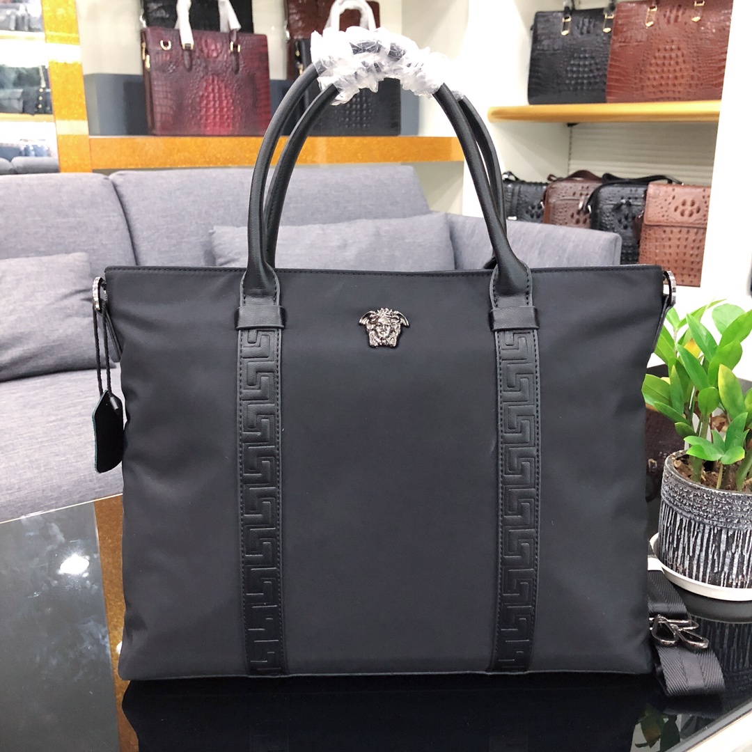 Wholesale Cheap Mens Designer bags for Sale