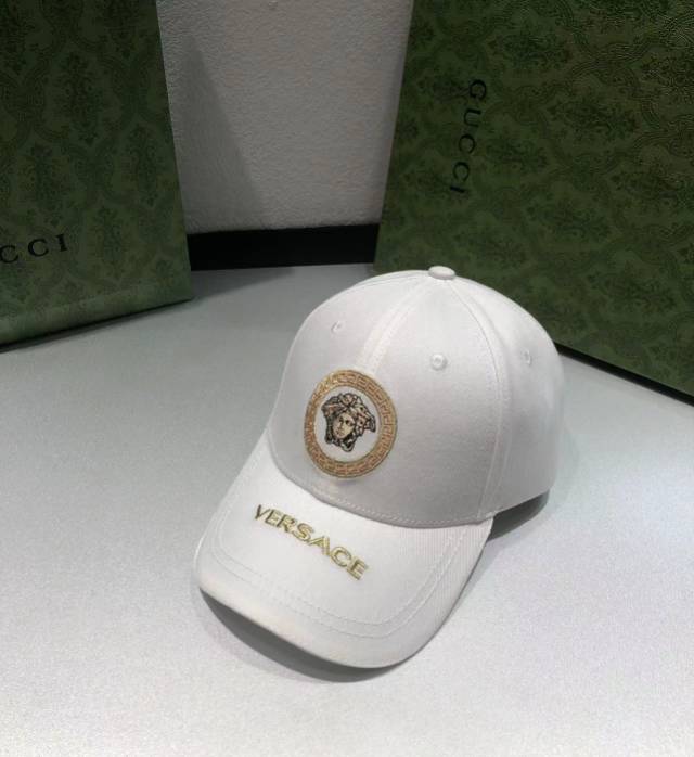 Wholesale Cheap V ersace Replica Designer Caps for Sale