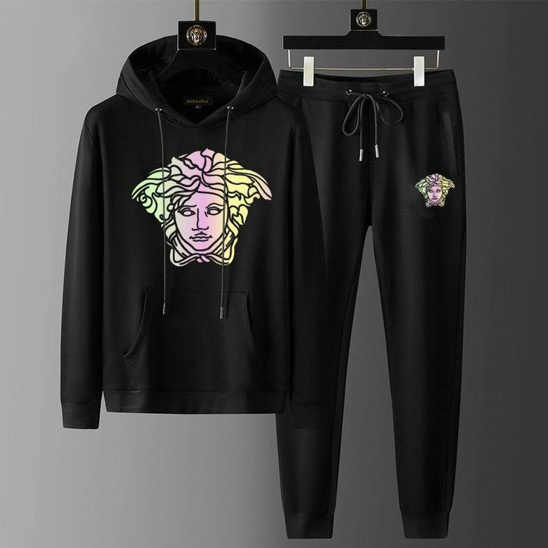 Wholesale Cheap Versace Replica Designer Tracksuits for Sale