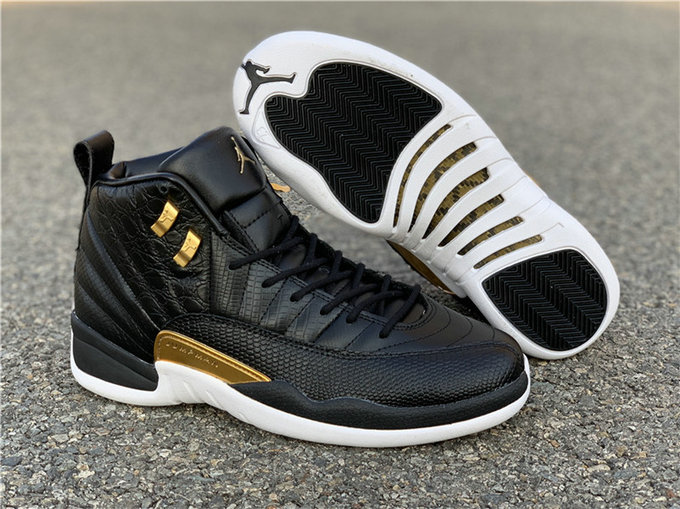 WMNS Air Jordan 12 