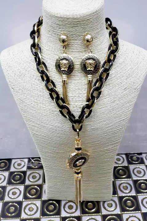 Wholesale Fashion Versace Jewelry Sets-004